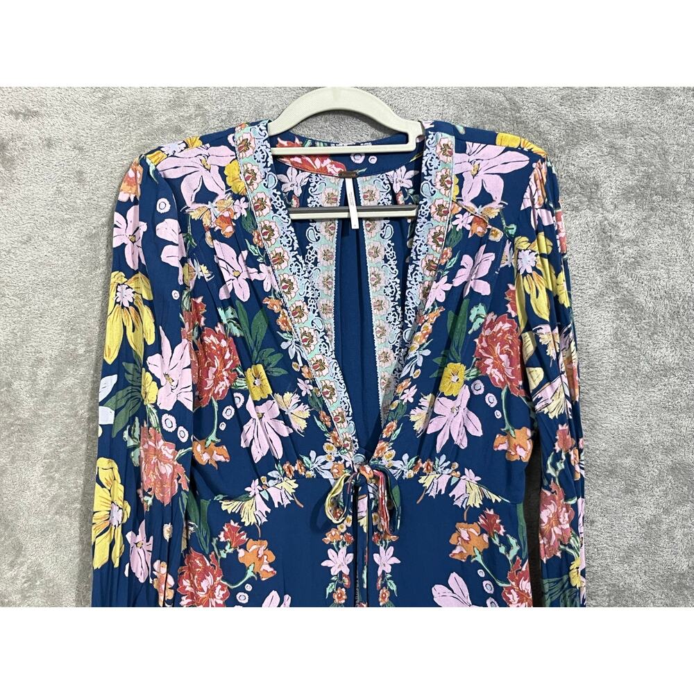 Free People Tunic Blouse Small Blue Floral Tie Back Boho Hippie Festival - Picture 3 of 10